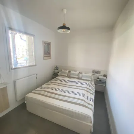 Apartment Pour 6 En Centre-ville D'arcachon Avec Terrasse, Parking Et Wifi - Fr-1-474-174